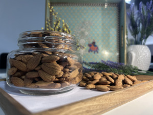 Amandes Naturelles de Qualité Supérieure en Gros, Fruits Secs Bruts, Sains et Croustillants, Longue Durée de Conservation, Qualité Export, Snacks et Produits de Boulangerie - Product Image 3