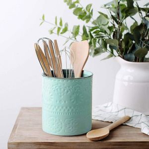 Porte-couverts en métal au design élégant pour une cuisine moderne, optimisant l'espace de rangement des ustensiles avec un métal raffiné - Product Image 4