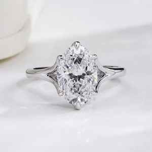 Bague signet ovale en moissanite scintillante pour femme, en argent 925 original, bijoux fins au design unique, cadeau charmant pour partenaire - Product Image 1