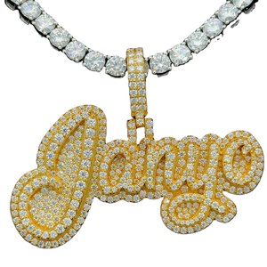 Colgante Hip Hop personalizado chapado en oro con letras cursivas, colgante de nombre de plata personalizado a la moda de diseñador para hombre - Product Image 1