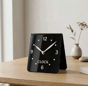 Horloge murale minimaliste en métal, design circulaire, mécanique, silencieuse, écologique, projection, cadre noir, aiguilles dorées - Product Image 4