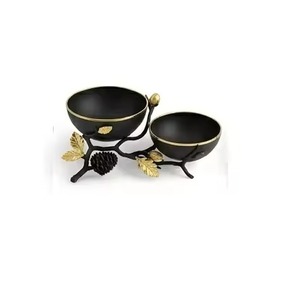 Cuenco de servir dorado de aluminio con soporte de diseño de ramas para uso decorativo en mesas de hotel y bodas. - Product Image 2