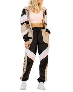 Conjunto Deportivo de Forro Polar para Invierno 2026, de Alta Calidad, con Cordón Ajustable, Chaqueta Cortavientos y Pantalones Jogger, Personalizable con Logotipo, Venta al Por Mayor - Product Image 2