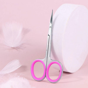 Tijeras para Cutículas Curvas de Estilo Ruso Extra Afiladas, Herramienta Profesional de Manicura con Logotipo Personalizado y Marca Privada - Product Image 1