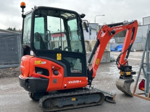 Mini-excavatrice Kubota KX019-4, design compact de 700 kg, puissance de 30 kW, garantie de plus de 5 ans, polyvalence inégalée - Product Image 5
