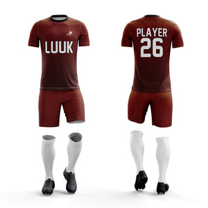 Conjunto de Camiseta y Pantalones Cortos de Fútbol para Hombre LUUK International Personalizados, Talla Grande, 100% Poliéster, Transpirables y que Absorben la Humedad - Product Image 1
