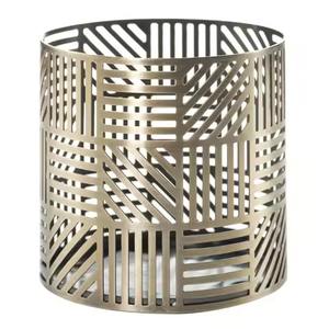 Des motifs uniques transforment la lumière des bougies en éclairage artistique, un porte-bougie à thé métallique incroyablement complexe. - Product Image 6