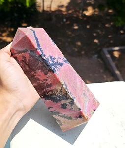 Torre de Cristal de Rodonita de Alta Calidad, Piedra Rosa Decorativa para el Hogar, Generador de Puntos, Artesanía de Piedra Semipreciosa de Calidad para el Hogar - Product Image 1