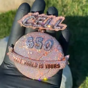 Colgante de Letra y Número con Incrustaciones de Moissanita, Chapado en Oro Rosa de 18K, Estilo Hip Hop Rapper Bling, Colgante Circular Bicolor con Inicial - Product Image 1
