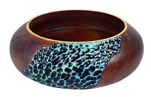 Tazón de Resina Epoxi y Madera de Acacia Hecho a Mano de Lujo con Artesanía en Madera Sólida y Detalles Artísticos en Resina, Libre de BPA, Ideal para Regalo - Product Image 4