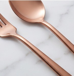 Ensemble de couverts en cuivre mat, design minimaliste, résistant à la rouille, couverts en métal pour la vaisselle de mariage - Product Image 5