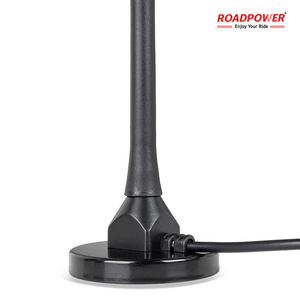 Antenne radio AM/FM universelle à base magnétique Roadpower (RP-ATN-MG-3014) avec prise mâle standard et construction résistante aux intempéries - Product Image 4