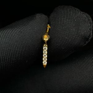 ต่างหูทรงแท่งเพชรขนาด 7 มม. แบบลอยตัว ทำจากทอง 14K พร้อมดีไซน์แบบเกลียว - Product Image 5