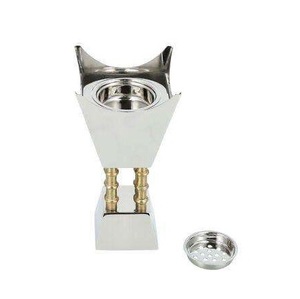 Brûleur à Bakhoor en argent et or avec découpe en forme d'écailles de poisson |   Encensoir en bois à perles avec sommet en forme de couronne, Mabkhara métallique - Product Image 6