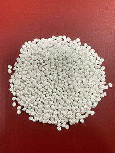 White CaCO3 <b>Plastic</b> <b>Masterbatch</b> Granules Injection Molding Grade General Purpose High Temperature Resistance EVOPLAS VIETNAM - Product Image 1
