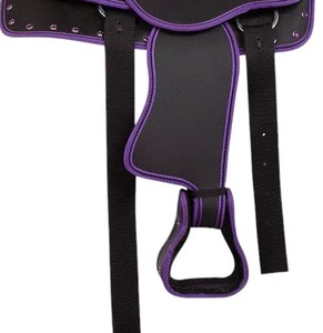 Selle Western Personnalisable de Haute Qualité pour l'Équitation, en Cuir Véritable Violet et Noir, avec Quincaillerie Nickelée et Arceau en Bois - Product Image 4