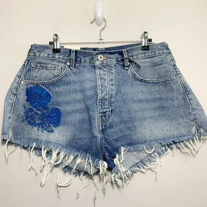 Shorts Vaqueros Casuales de Cintura Baja con Lavado Vintage, Detalles Desgastados y Ajuste Cómodo, Shorts Sexys Personalizados de Cintura Baja - Product Image 6