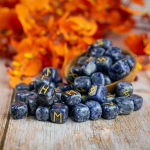 Juego de Piedras Rúnicas de Sodalita Natural, Hechas a Mano, de Primera Calidad, con Tacto Real, Estilo Feng Shui, Grabadas, de Ágata Muntaha, Piedra Curativa de Cristal - Product Image 1