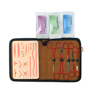 Accessoires d'instruments médicaux pour étudiants en médecine et en médecine vétérinaire : Tapis d'entraînement en silicone pour la suture - Product Image 1