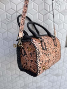Sac à main Speedy en cuir sculpté à la main de haute qualité, style Gypsy Boho, sac à bandoulière personnalisé fait main, élégant, pour femmes, style Western - Product Image 2