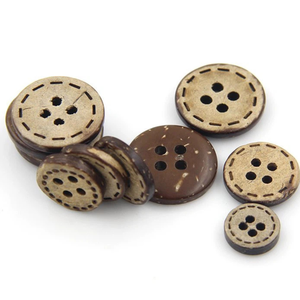 กระดุมมะพร้าวอเนกประสงค์สำหรับเสื้อผ้า ตัวเลือกที่ดีที่สุดสำหรับเสื้อเชิ้ต เสื้อโค้ท และเสื้อถัก กระดุมตกแต่งงานฝีมือ ขายส่ง - Product Image 2