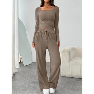 ชุดลำลองผู้หญิงไซส์ XS แบบ 2 ชิ้น เสื้อครอปตัวสั้นคอวี แขนยาวทรงหลวม มีกระเป๋า พร้อมกางเกงขายาวทรงกว้าง มีจีบข้าง - Product Image 5