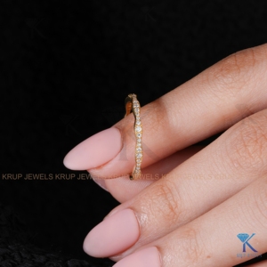 แหวนเพชรทรงหยักแบบเต็มวง 14K ทองคำแท้สีเหลือง ดีไซน์เรียบหรู ซ้อนกันได้ เหมาะสำหรับเป็นของขวัญวันครบรอบสำหรับผู้หญิง - Product Image 6