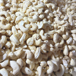 Fournisseur de Confiance Noix de Cajou en Gros W180 Noix de Cajou Bio en Gros Santigo Cashew Vietnam Directement de Santigo Vietnam - Product Image 1