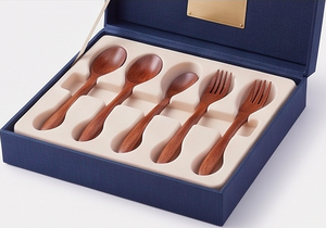 Ensemble de couverts en bois faits à la main, 7 pièces, cuillère, fourchette, couverts réutilisables, vaisselle minimaliste pour le camping - Product Image 6
