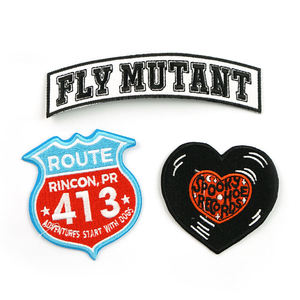 Meilleures ventes : Écussons brodés à la machine fabriqués en usine, badges logo OEM pour vêtements, vestes, chapeaux, sacs, uniformes - Product Image 3
