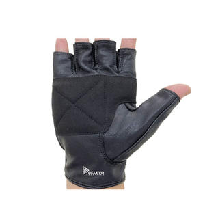 ถุงมือกันบาดระดับ 5 สีดำ ครึ่งนิ้ว สำหรับทุกเพศ ทนทาน ระบายอากาศได้ดี ป้องกันการบาด ป้องกันการกระแทก เหมาะสำหรับมอเตอร์ครอส - Product Image 1