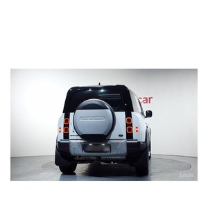 Land Rover Defender 110 D250 SE 2023 con Caja de Cambios Automática, Combustible Diésel, Volante a la Izquierda, Cámara Trasera, 9,703 km - Product Image 4