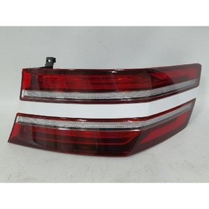 Luz Trasera Derecha Usada G80 92402T1000UYH - Product Image 1