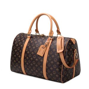 Sac de voyage en cuir véritable rouge à motif géométrique avec fermeture à glissière et poignée souple pour les voyages - Product Image 2