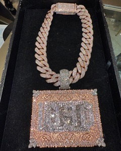 Colgante de Número Iced Out con Diseño Paisley, Bicolor, Plata de Ley, Moissanita, Lujo, Chapado en Oro, Unisex - Product Image 1