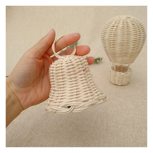 99 Gold Data Petite cloche de Noël suspendue en rotin tressé, artisanale et personnalisée, avec boîte cadeau tressée, pour décoration intérieure CARYLN - Product Image 3