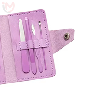 Ensemble de manucure et pédicure rose 7 pièces avec coupe-ongles, ciseaux, lime à ongles et outils dans un étui portable pour adultes - Product Image 5