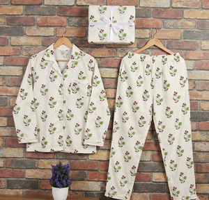 Hermoso Conjunto de Pijama de Algodón Hecho a Mano en India, Transpirable y Térmico, con Bloques de Color, Cuello en V, Mangas Largas, Reversible, para Mujer, Ropa de Dormir para Primavera - Product Image 3