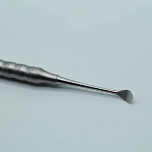 Instruments dentaires manuels Bone Bridge Molt 2/4 pour le nettoyage chirurgical et le remplissage dentaire, curette, curettage, élimination des kystes et débridement - Product Image 4