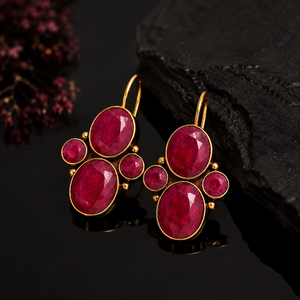 Boucles d'oreilles clous fantaisie ethniques en argent oxydé plaqué, serties de rubis ovales, style Rajasthan, pour femmes, idéales pour les fêtes, prix de gros direct usine - Product Image 4