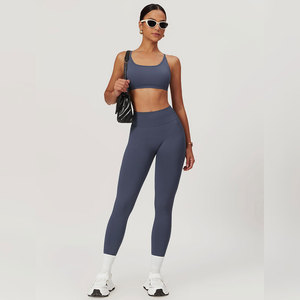 Nuevo Conjunto de Yoga para Mujer, Ropa Deportiva de Primera Calidad, Diseño Personalizado, Elástico en Cuatro Direcciones, Color Sólido - Product Image 5