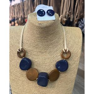 Collier en résine léger, confortable et durable, accessoires de mode en cristal - Product Image 4