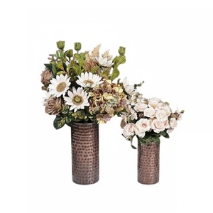 Jarrón de flores de metal de primera calidad, hecho a mano, de aluminio, decorativo, artesanal, color gris plateado, para decoración del hogar. - Product Image 6