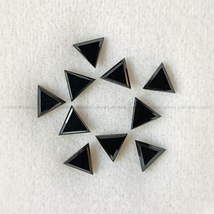 Diamante natural negro opaco de corte triangular de 3.5 x 3.5 mm para la fabricación de joyas como anillos, pulseras, collares y pendientes. - Product Image 4