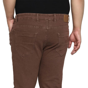 กางเกงยีนส์ทรงตรงไซส์ใหญ่สำหรับผู้ชายรุ่นใหม่ OEM สีสันตามสั่ง สไตล์ไฮสตรีท เป็นมิตรกับสิ่งแวดล้อม กันน้ำ ระบายอากาศได้ดี พร้อมปรับแต่งตามความต้องการ - Product Image 3