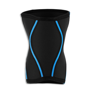 Genouillères professionnelles conçues avec des coutures renforcées et des matériaux de qualité supérieure pour un soutien durable, un confort et une performance optimales lors de l'entraînement. - Product Image 4