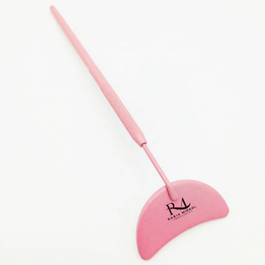 Nouveau produit : miroir pour extensions de cils en forme de lune, couleur rose poudrée, avec poignée diamantée. - Product Image 1