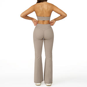 Ensemble de yoga brossé à séchage rapide avec logo personnalisé, dos ouvert, taille haute, vêtements de fitness, ensemble de sport pour la course en extérieur pour femmes. - Product Image 3