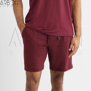 Shorts tricotés légers et respirants pour hommes, couleur bordeaux uni, avec poches zippées, collection 2026 – Qualité supérieure - Product Image 4