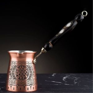 Cafetera Turca Clásica de Cobre Grabada a Mano/Ibrik con Mango de Madera, Cezve Premium, Calentador y Preparador de Café Turco de Cobre Sólido Grabado - Product Image 2